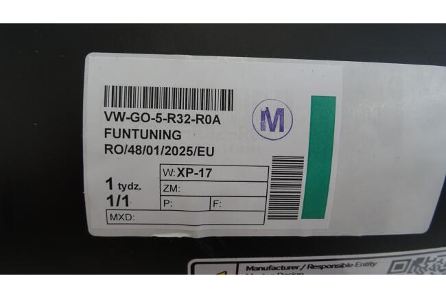 B-Ware Maxton Design Heckschürze R32 Look Glatt für VW Golf 5