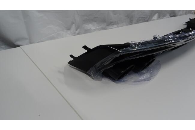 B-Ware Maxton Design Heckdiffusor mit Endrohr Attrappe Schwarz für Audi A6 S-Line C8