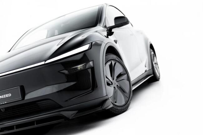 Maxton Design Frontlippe für Tesla Model Y Premium Mk1 Facelift Hochglanz schwarz
