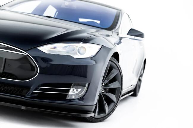 Maxton Design Frontlippe V.2 für Tesla Model S Mk1 Hochglanz schwarz