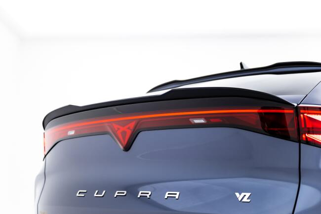 Maxton Design Heckspoiler Lippe für Cupra Tavascan Mk1 Hochglanz schwarz