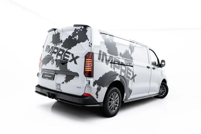 Maxton Design Heckspoiler Lippe V.2 für VW Transporter T7 / Ford Transit Custom Mk2 Hochglanz schwarz