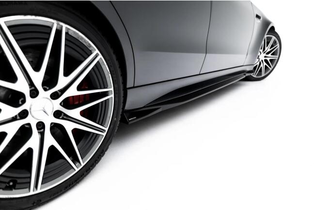 Maxton Design Seitenschweller (Paar) für Mercedes-AMG C63 Limousine / Kombi W206 / S206 Hochglanz schwarz