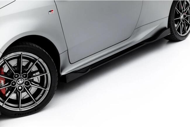 Maxton Design Seitenschweller (Paar) V.2 für Toyota GR Yaris Mk4 Facelift Hochglanz schwarz