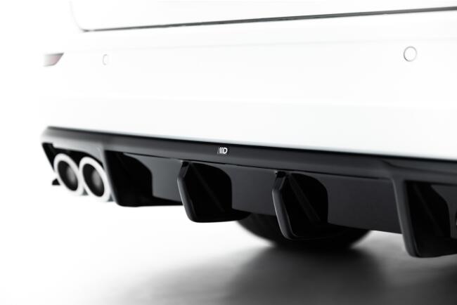 Maxton Design Heckdiffusor für VW Golf 8 R Variant...