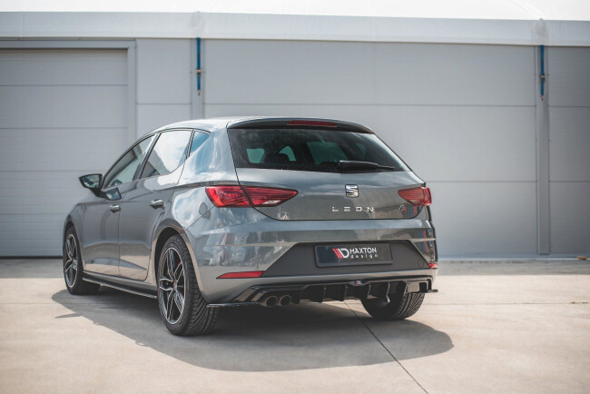 B-Ware Maxton Design Heckdiffusor für Seat Leon III (Typ 5F) FR Facelift Hochglanz schwarz
