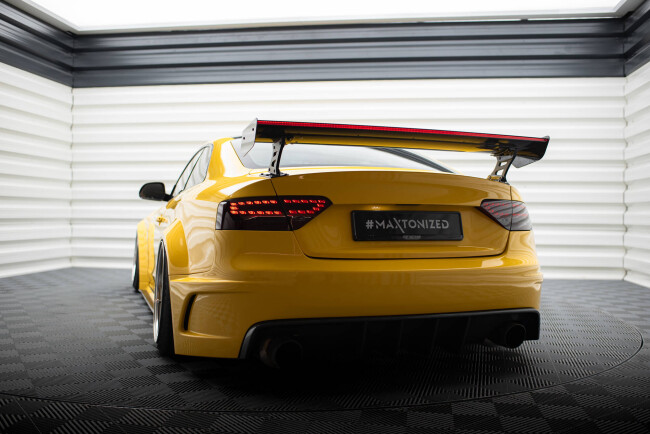 Maxton Design Carbon Heckflügel Heckspoiler mit Standfuß außen und LED für Audi A5 Coupe 8T