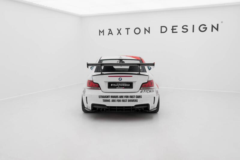Maxton Design Carbon Heckflügel Heckspoiler mit Standfuß innen V.1 für BMW 1er M E82