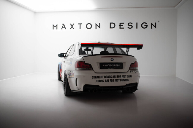 Maxton Design Carbon Heckflügel Heckspoiler mit Standfuß innen V.1 und LED für BMW 1er M E82