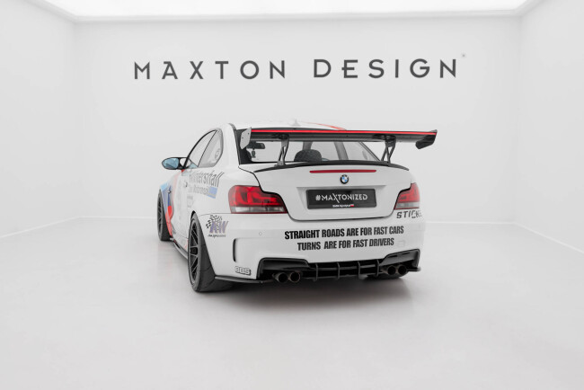 Maxton Design Carbon Heckflügel Heckspoiler mit Standfuß innen V.1 und LED für BMW 1er M E82