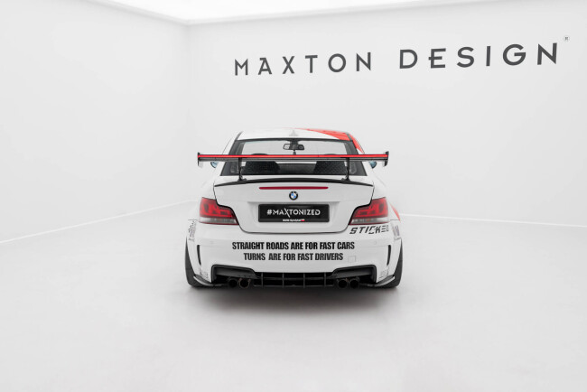 Maxton Design Carbon Heckflügel Heckspoiler mit Standfuß innen V.2 und LED für BMW 1er M E82