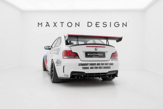 Maxton Design Carbon Heckflügel Heckspoiler mit Schwanenhals Halterungen und LED für BMW 1er M E82