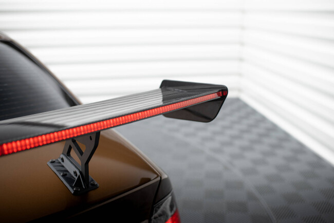 Maxton Design Carbon Heckflügel Heckspoiler mit Standfuß innen und LED für BMW 3er Coupe E46