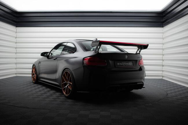 Maxton Design Carbon Heckflügel Heckspoiler mit Standfuß außen und LED für BMW M2 F87 / 2 / 2 M-Paket F22