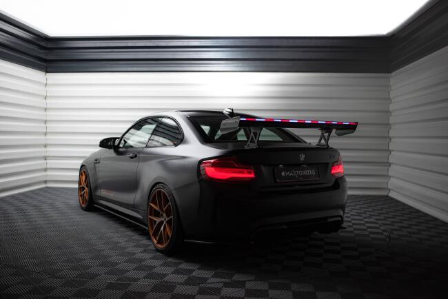 Maxton Design Carbon Heckflügel Heckspoiler mit Standfuß innen und LED für BMW M2 F87 / 2 / 2 M-Paket F22