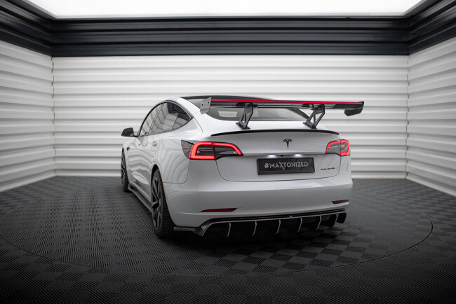 Maxton Design Carbon Heckflügel Heckspoiler V.2 mit LED für Tesla Model 3