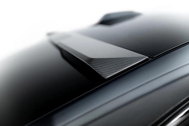Maxton Design Carbon Heckspoiler (oben) für BMW 7...