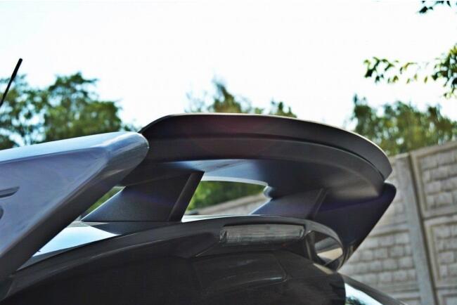 Maxton Design Heckspoiler Lippe für Ford Focus RS Mk3 Schwarz Hochglanz