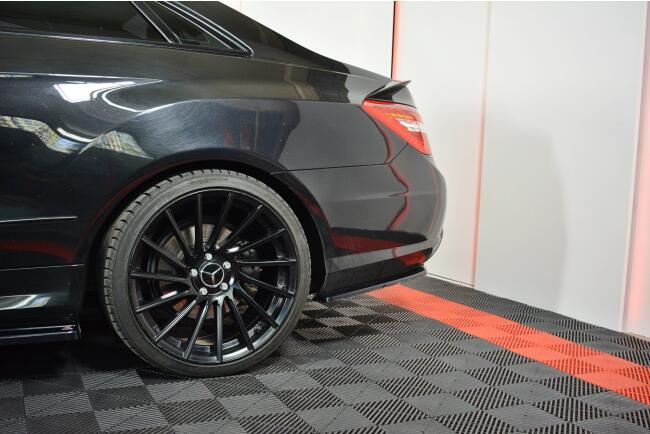 Maxton Design Diffusor Flaps für Mercedes E-Klasse...