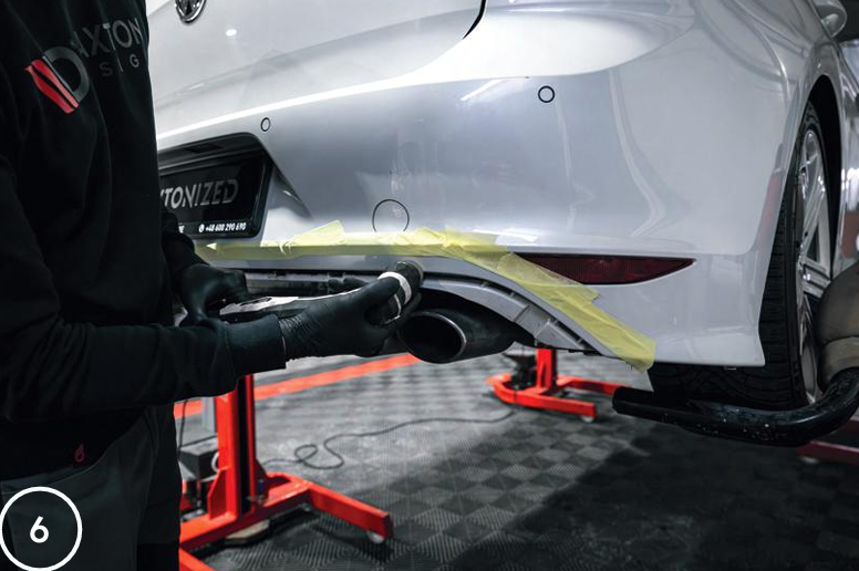 Maxton Heckdiffusor zum Kleben Montage